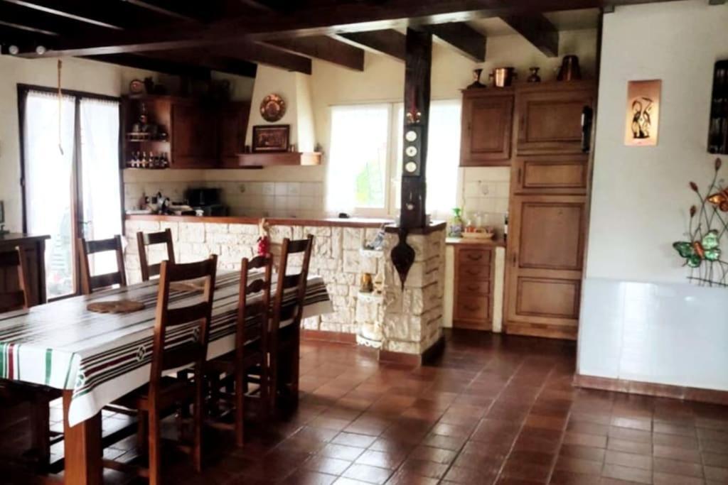 Maison Familiale Pays Basque Ahaxe-Alciette-Bascassan Εξωτερικό φωτογραφία